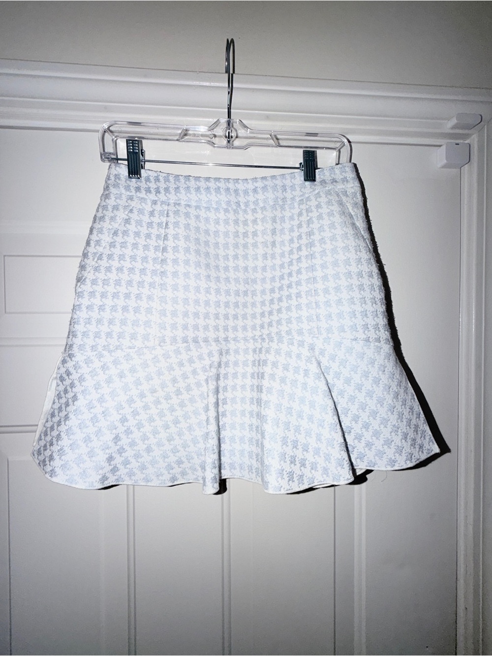 CC Collect Light Blue Houndstooth Flared Mini Skirt. M